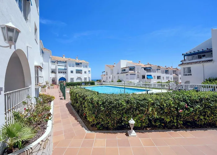 Апартаменты Fuentes De Bloque A Нерха